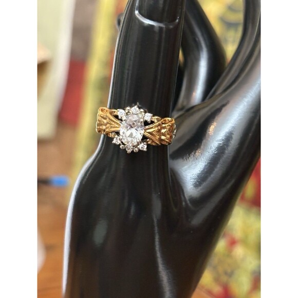 Vintage 14K Gold Electroplated Bow Shaped Cubic Zirconia Ring Size 9 Statements - Picture 10 of 14